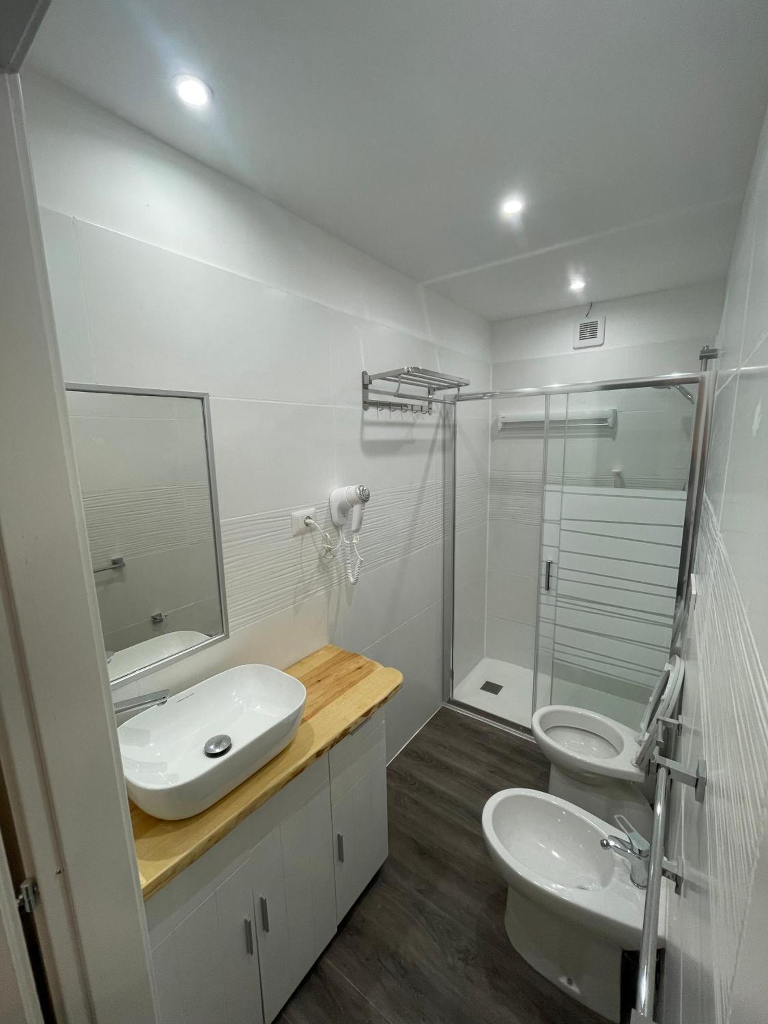 Lime Apartments - Bamboo อาลเกโร ภายนอก รูปภาพ