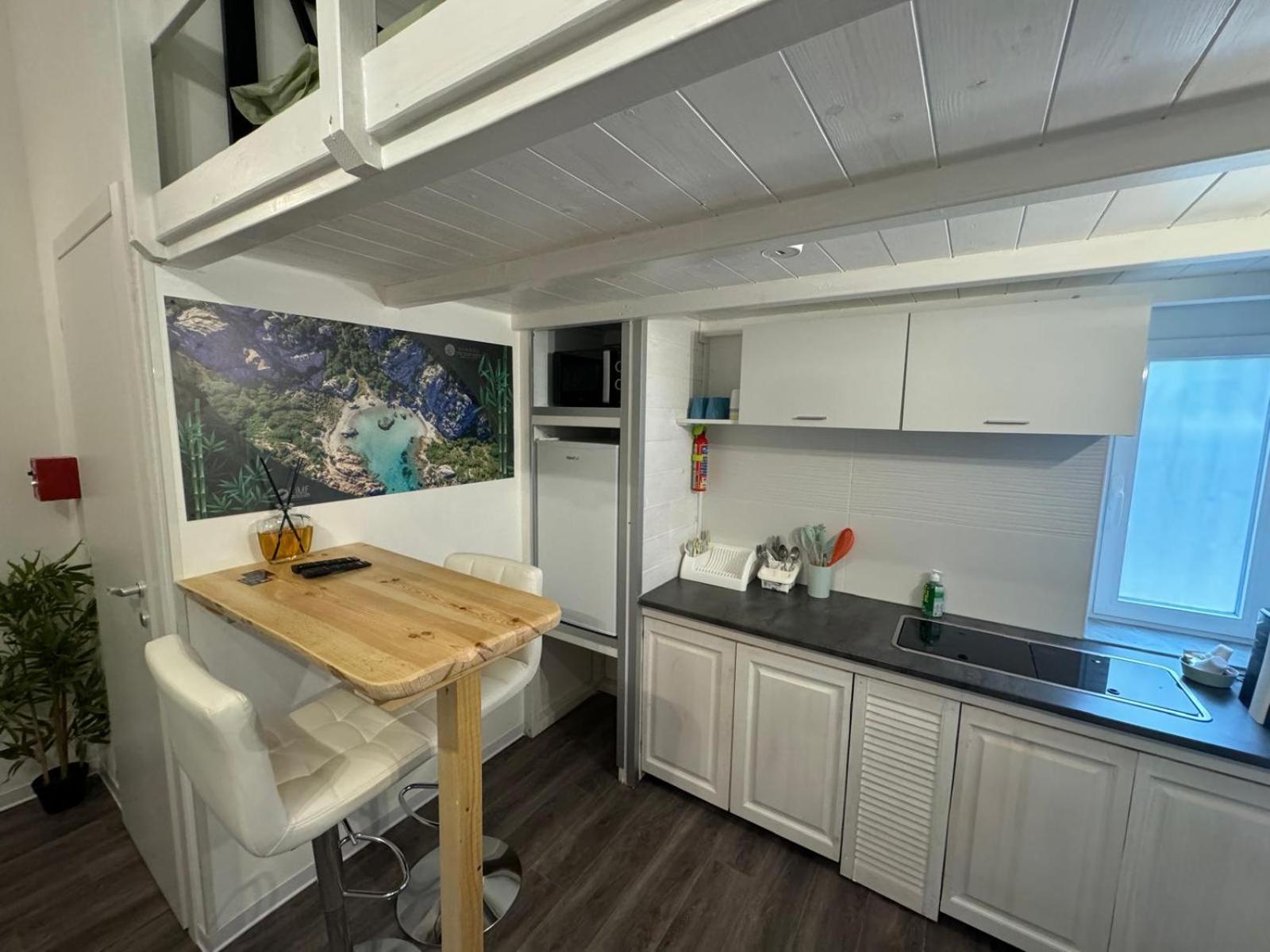 Lime Apartments - Bamboo อาลเกโร ภายนอก รูปภาพ